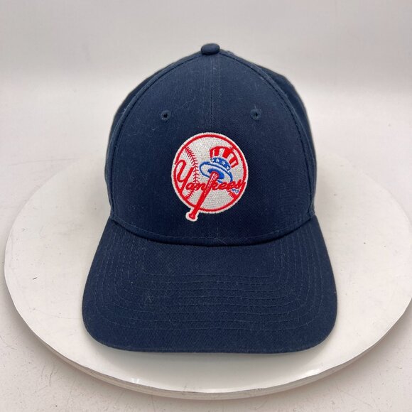 New Era 9Fifty NFL New York Yankee Blue Navy Embroidered Snapback Cap Hat - Picture 1 of 10